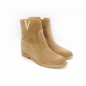 stivaletto-con-v-in-camoscio-legno-con-rialzo-interno