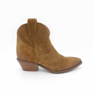 stivaletto-texano-in-camoscio-cuoio