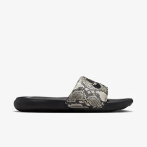 nike-victori-one-ciabatte-in-gomma-donna-fz3111-200