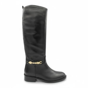 stivale-nero-in-pelle-stile-cavallerizzo-con-accessorio-laterale